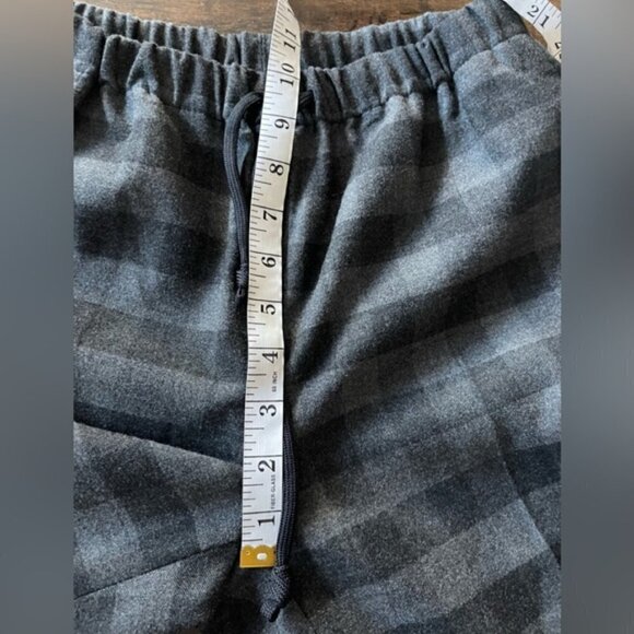 Aritzia the group by Babaton jimmy plaid cropped pants small - Picture 9 of 12